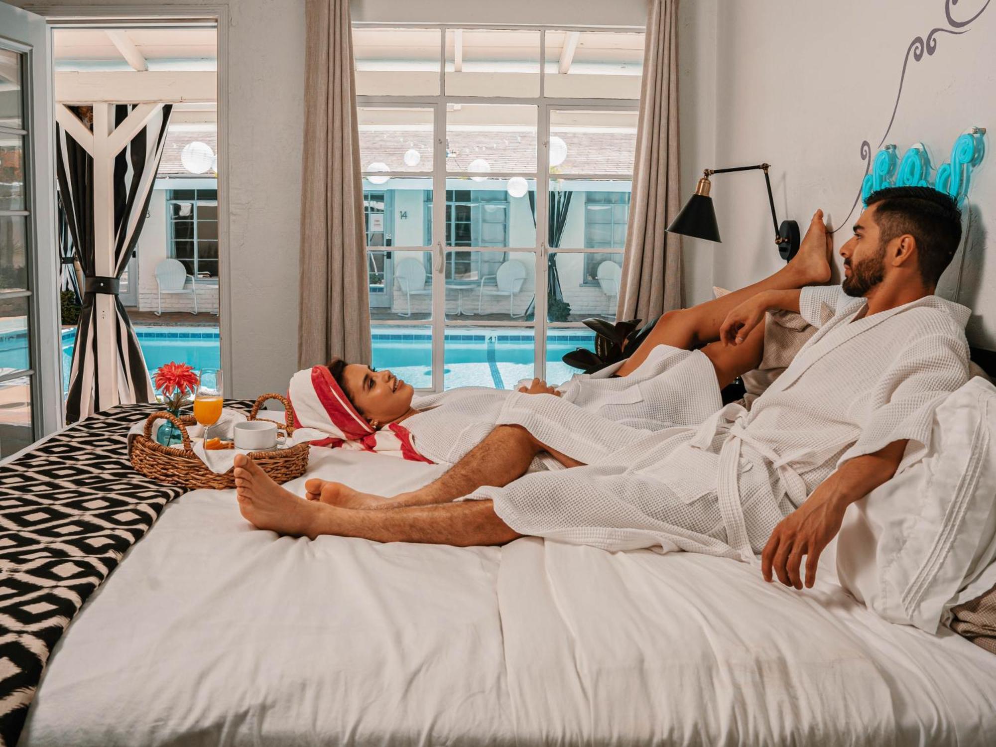 מלון Natural Palm Springs Escape Poolside Plus Downtown מראה חיצוני תמונה